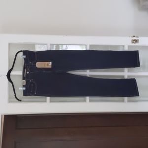 NWT Levi's 312 Shaping Slim Sz 28